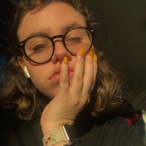 Meet your Posher, Hayley